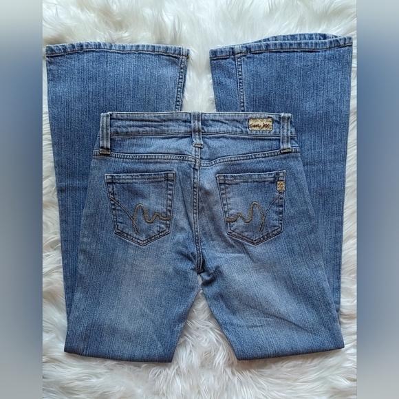 NWOT Stone Age medium wash distressed 5 pocket style flared leg denim jeans - Picture 7 of 11